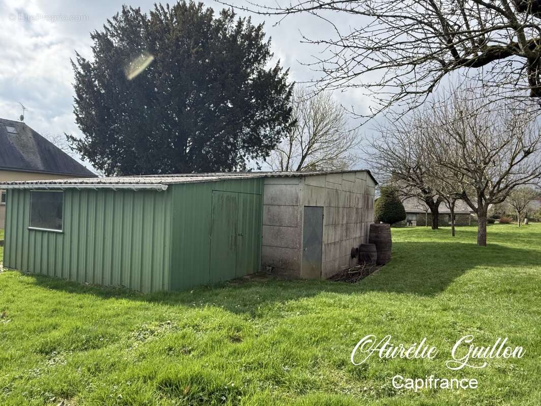 Maison en pierre avec garage et beau terrain de 1300 m2 en zone constructible avec puits – Ploërmel - photo 15