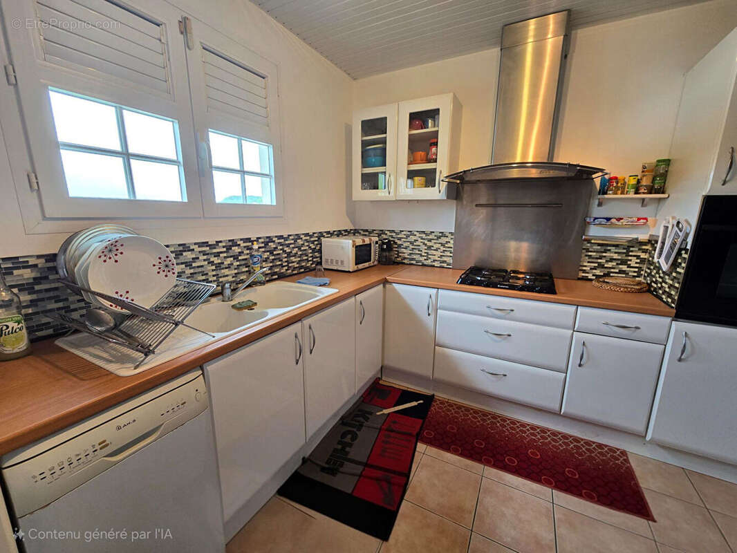 Maison à LES TROIS-ILETS