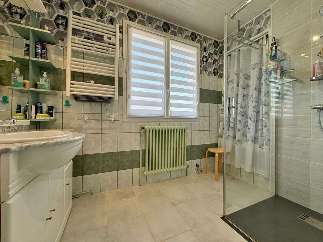 Maison à BRICQUEBEC