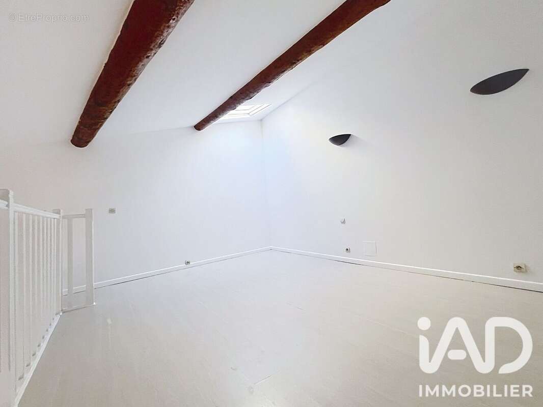 Maison 46 m² à Lambesc  - photo 7