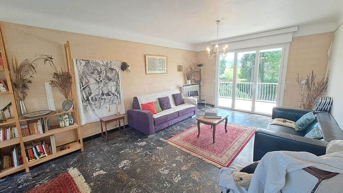 Maison à SAINT-REMY-LES-CHEVREUSE