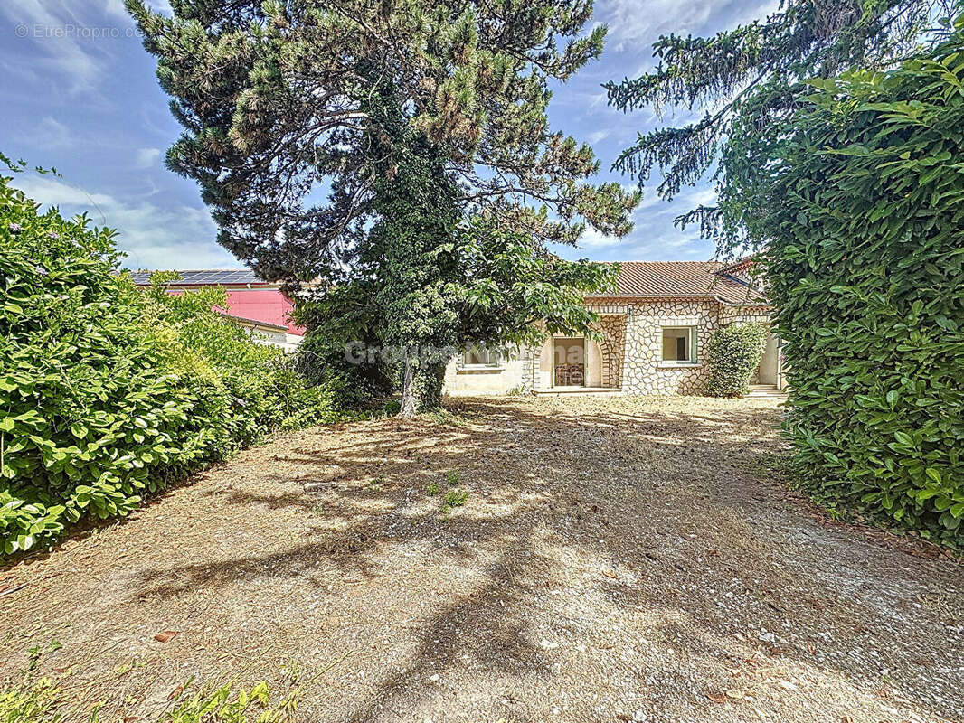 Maison à CHEVAL-BLANC