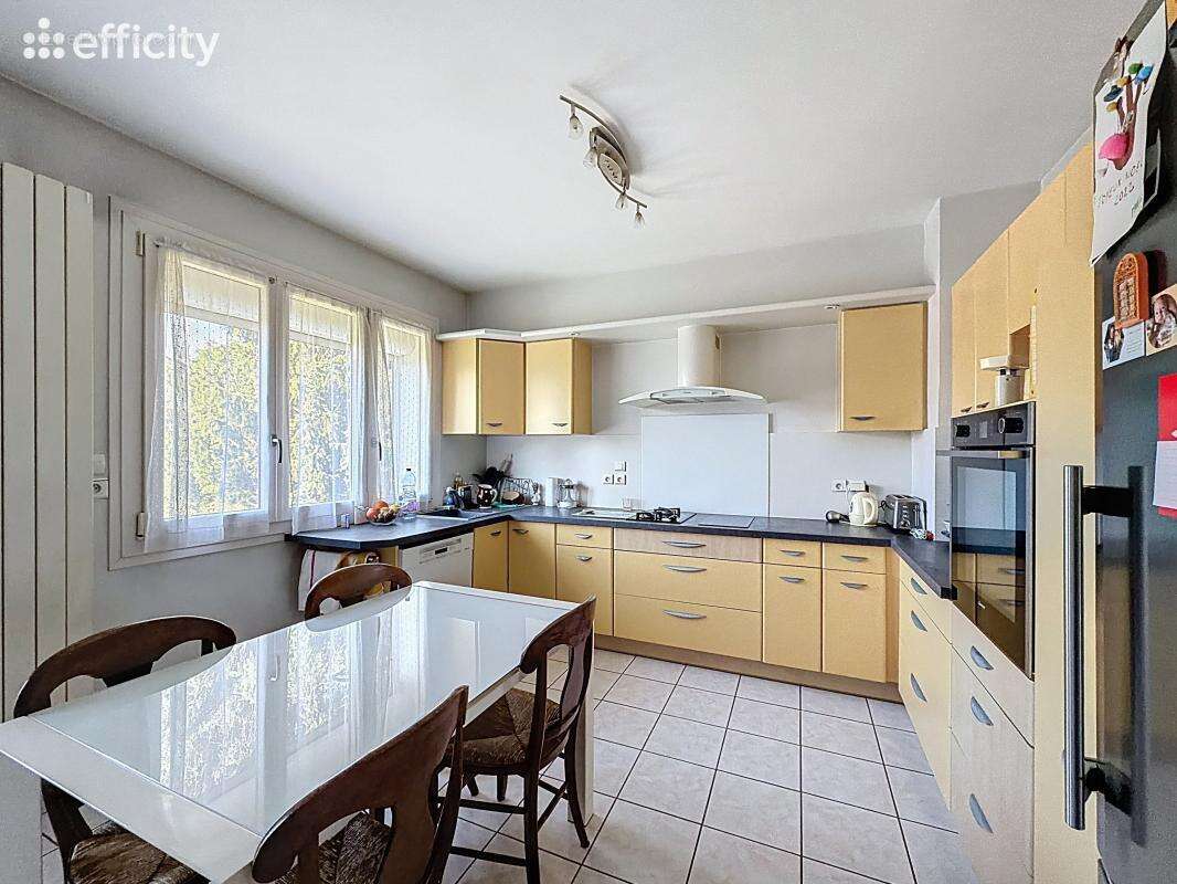 Maison à SAINT-QUENTIN-SUR-ISERE