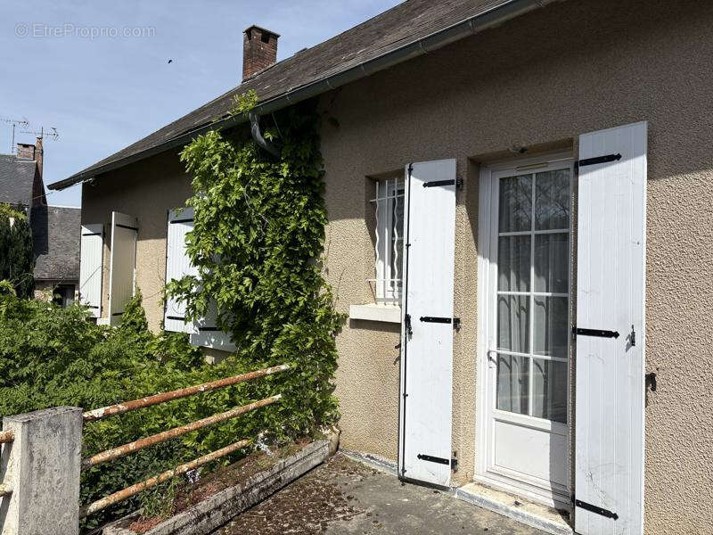Maison à ARNAC-POMPADOUR
