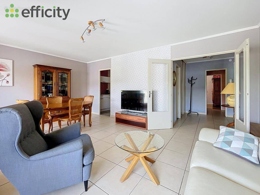 Appartement à FONTAINES-SUR-SAONE