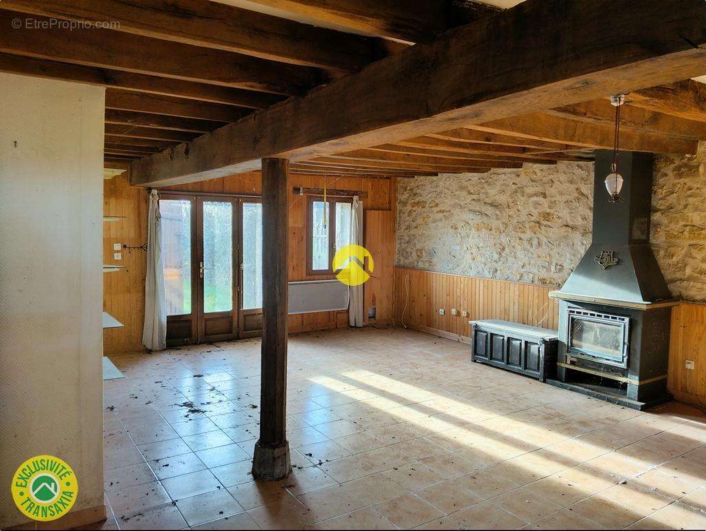 Maison à VALIGNY