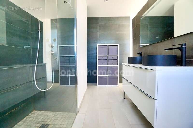 Maison à AIGUES-MORTES