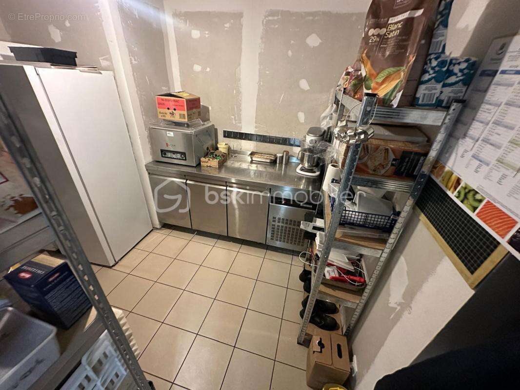 Commerce à LA CHARITE-SUR-LOIRE