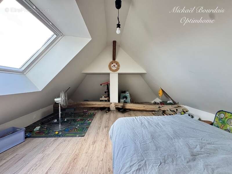 Maison à PONTVALLAIN