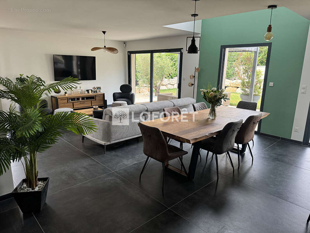 Villa contemporaire 6 pièce(s) 139.54 m2 - photo 6