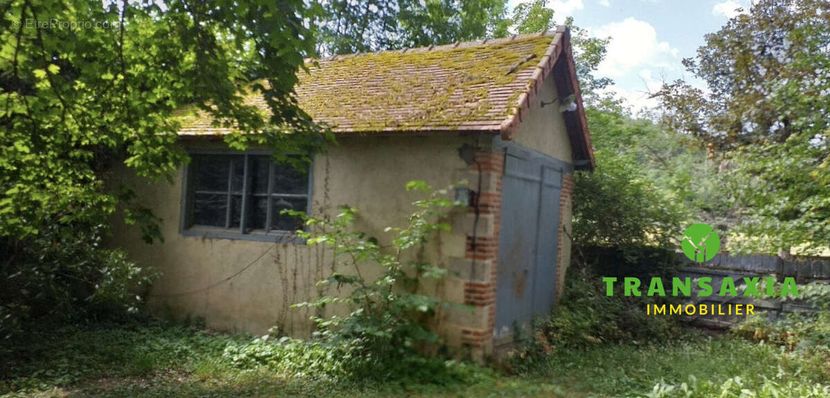 Autre à CHAMBON-SUR-VOUEIZE