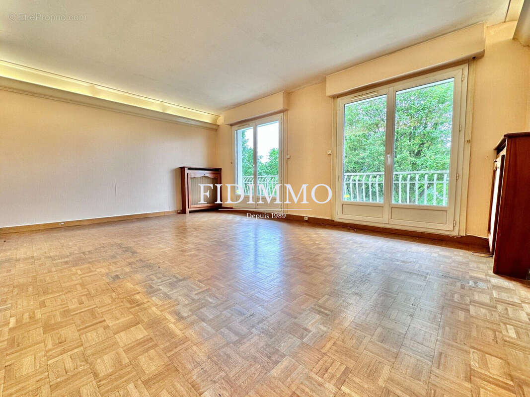 Appartement à CHENNEVIERES-SUR-MARNE