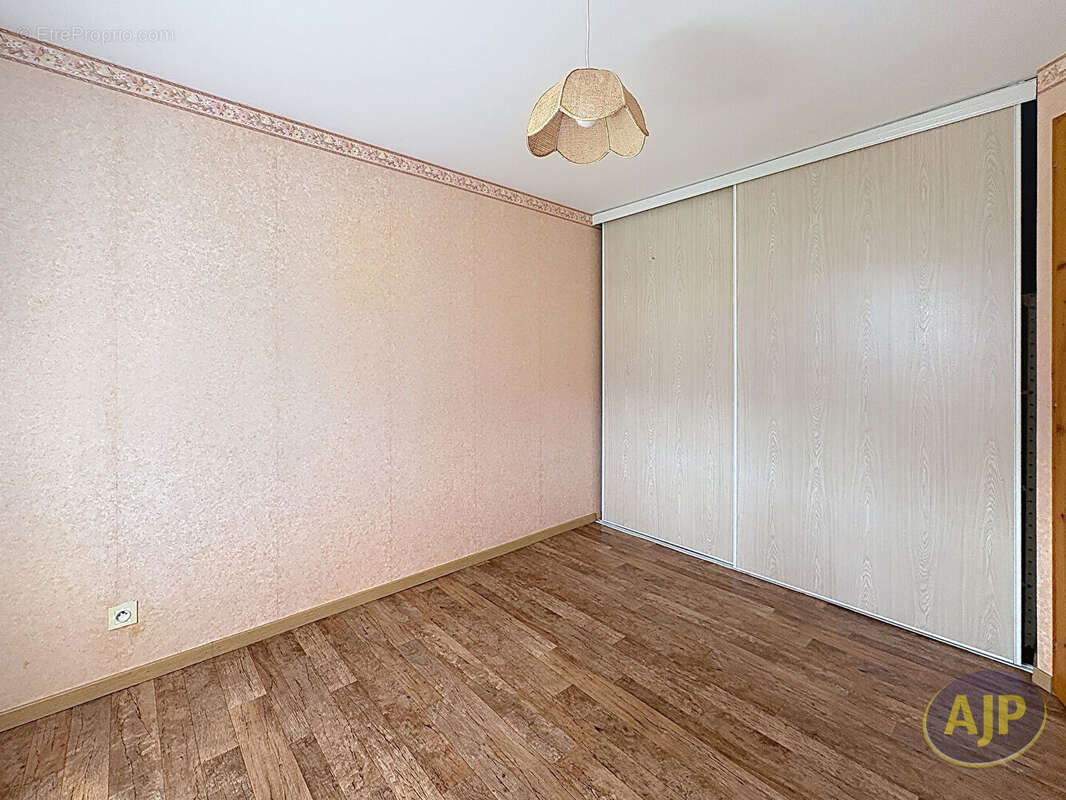 Maison à SALLERTAINE