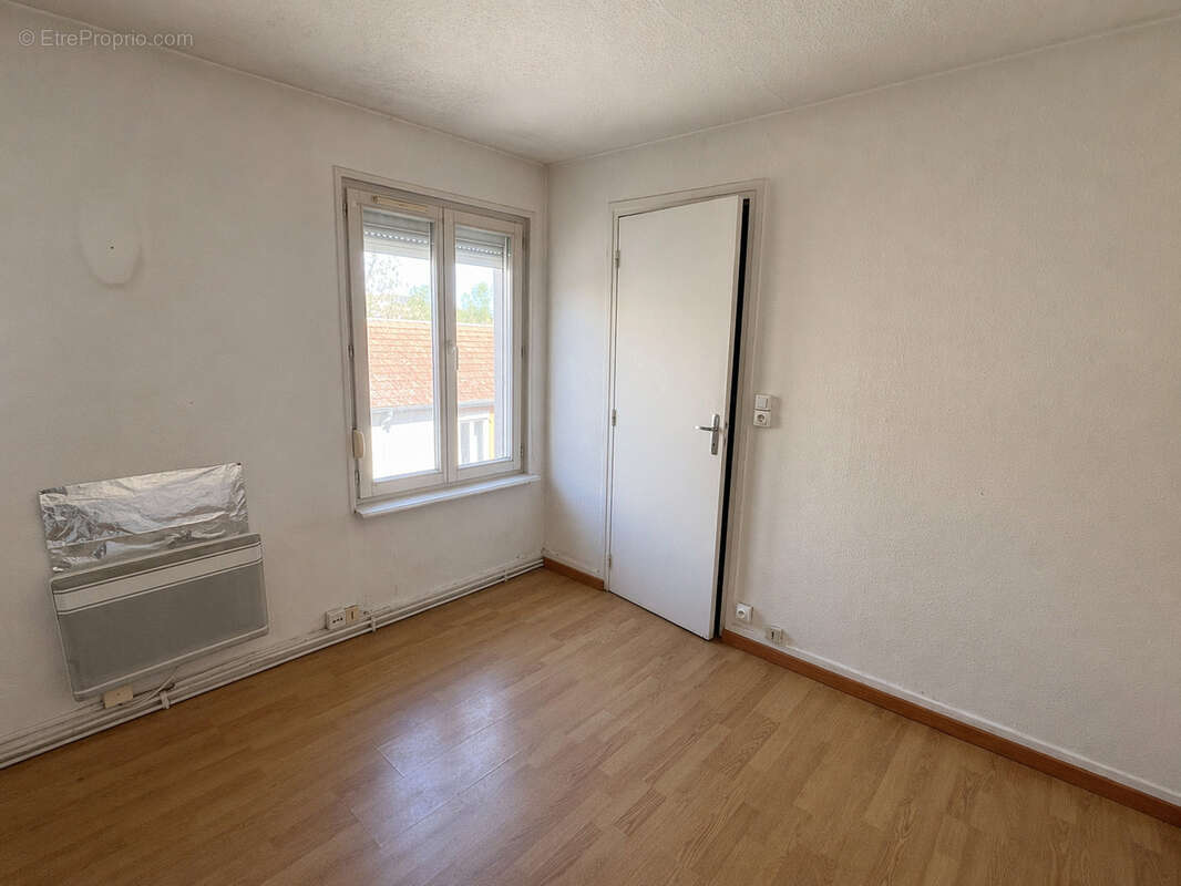Idéal investisseur : T1 bis à rénover secteur Pépinière - photo 2