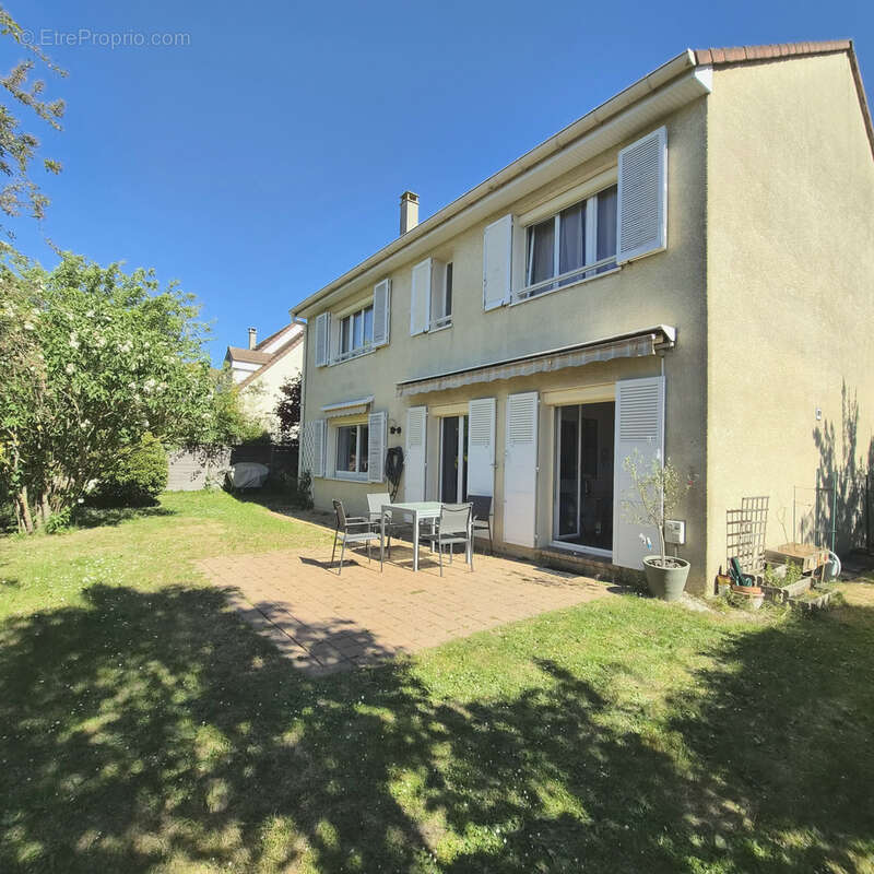 Maison à OSNY