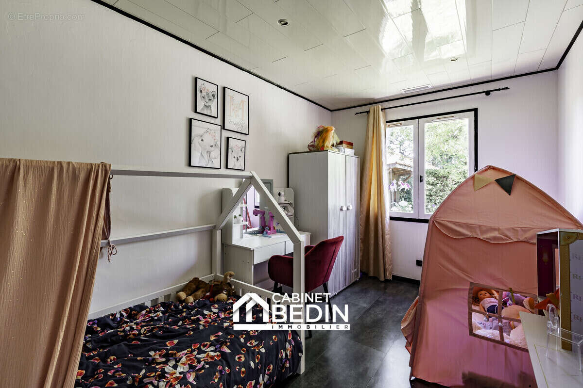 Maison 134 m² à Parempuyre  - photo 9