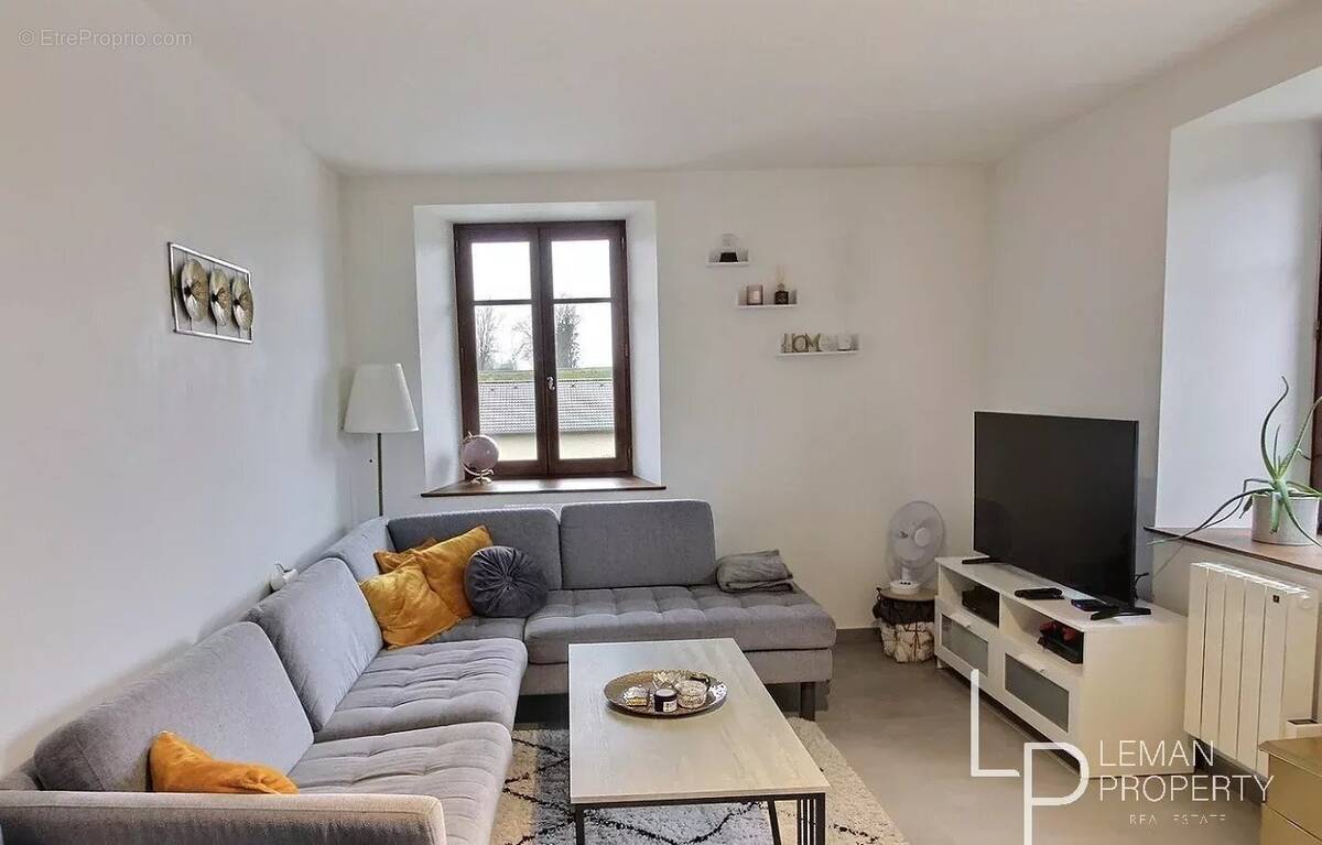 Appartement à CONTAMINE-SUR-ARVE