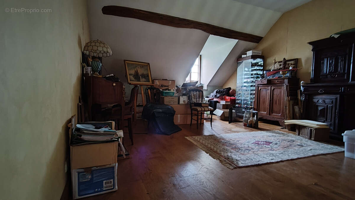 Maison à LONGECOURT-LES-CULETRE