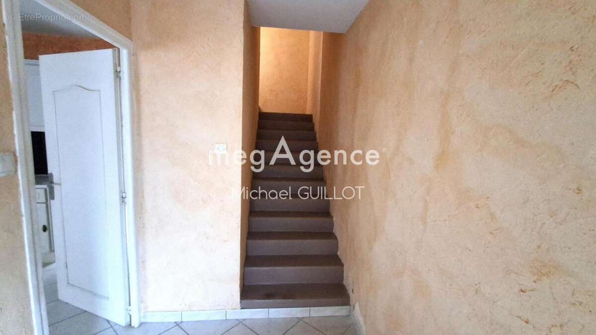 Maison à PONT-D&#039;AIN