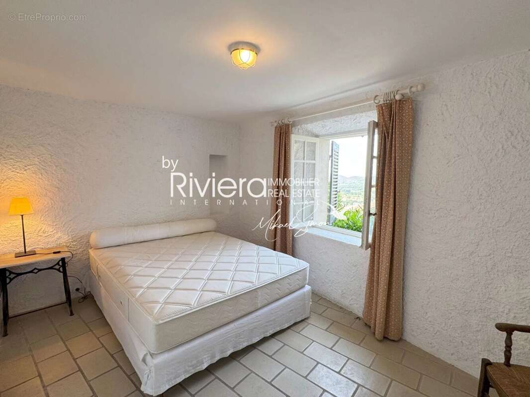 Maison à BORMES-LES-MIMOSAS