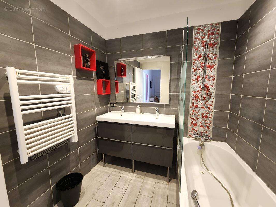Appartement à SAINT-ANDRE-LA-COTE