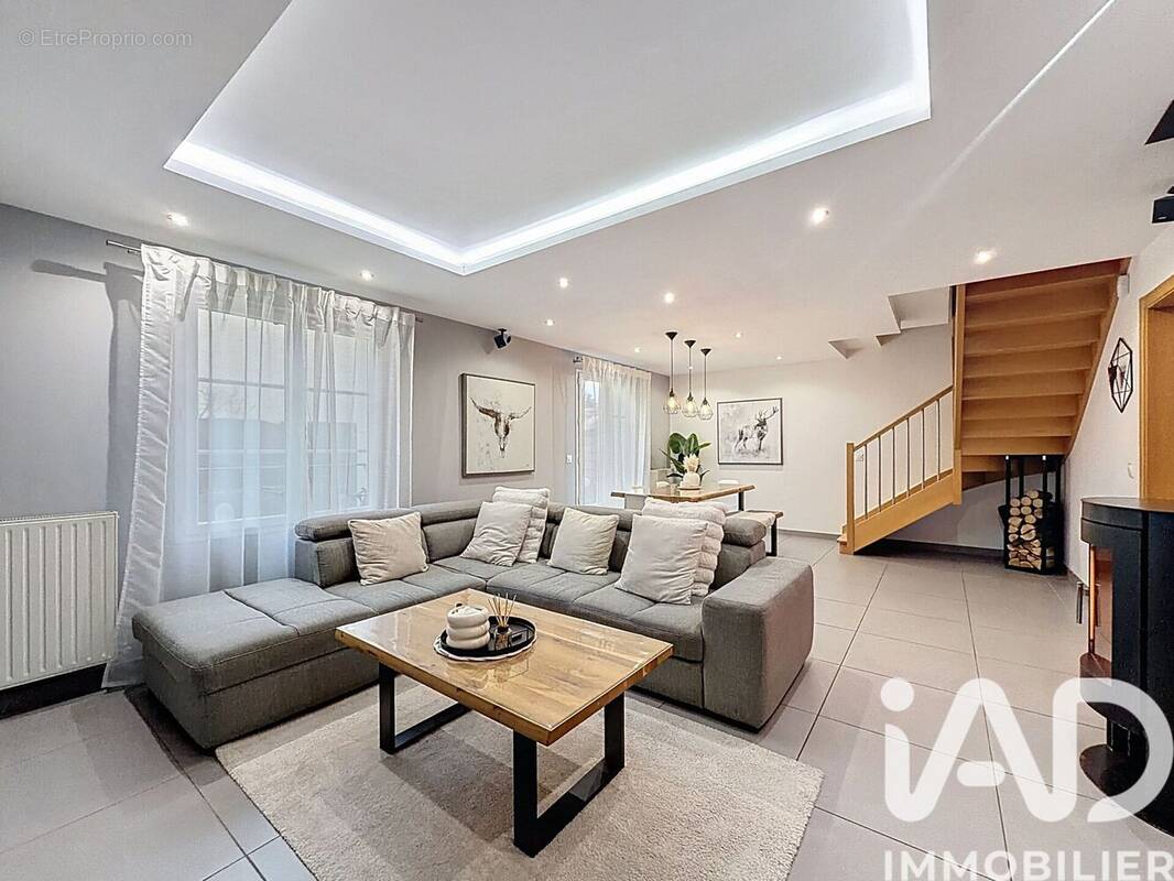 Photo 1 - Maison à LIMEIL-BREVANNES