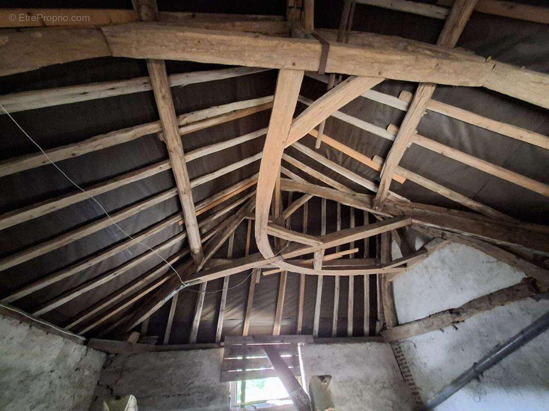 Immeuble comprenant 3 appartements 205m² + dépendances RUGLES - photo 15