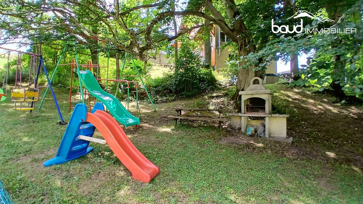 Maison 227 m² à Villard-De-Lans  - photo 7