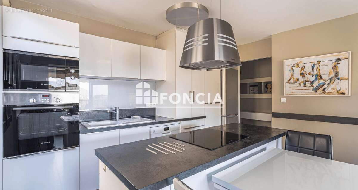 Appartement à SIX-FOURS-LES-PLAGES