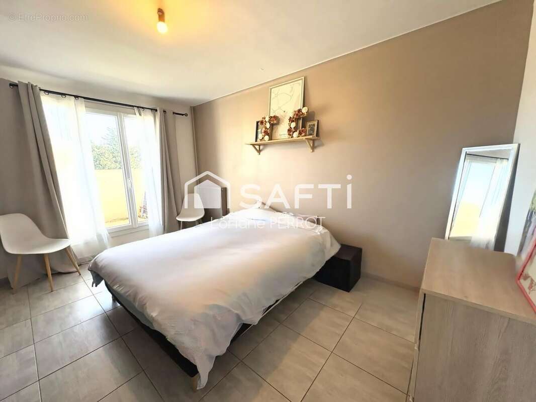 Photo 4 - Appartement à PORT-DE-BOUC