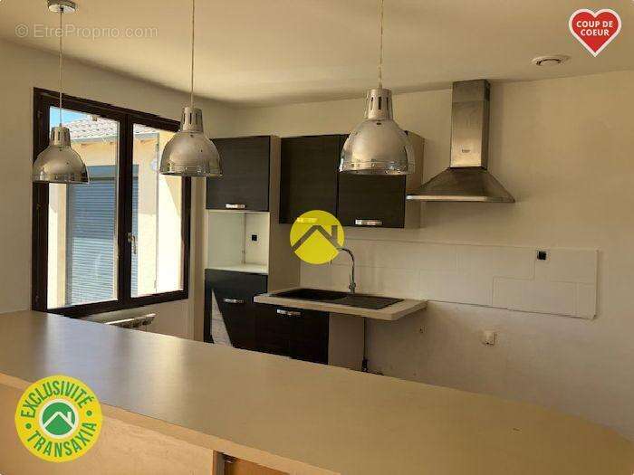 Maison à LES AIX-D&#039;ANGILLON