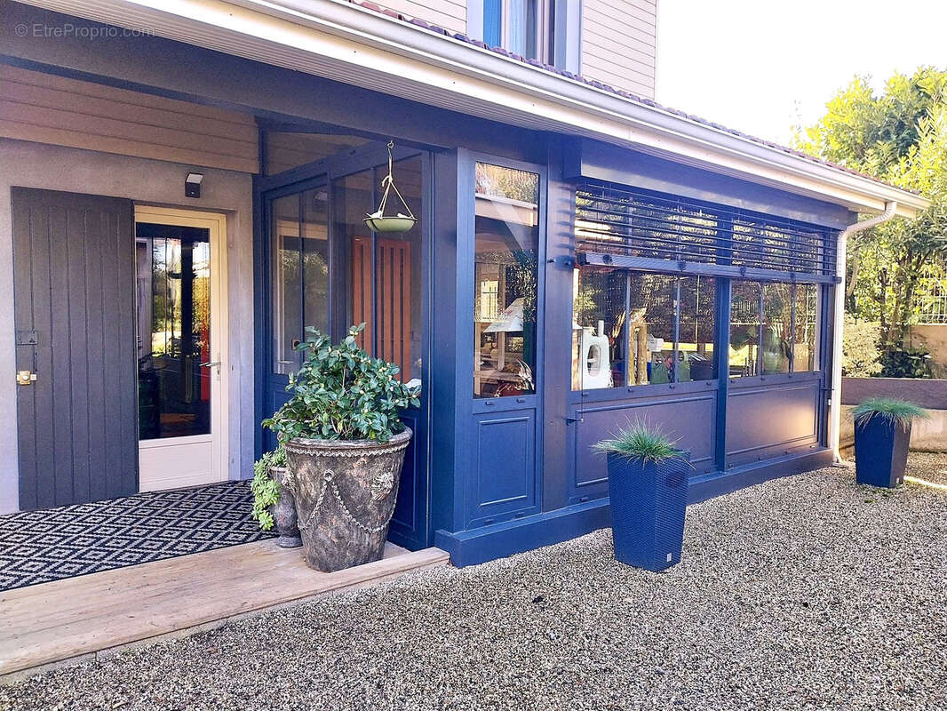 Maison à VILLENAVE-D'ORNON