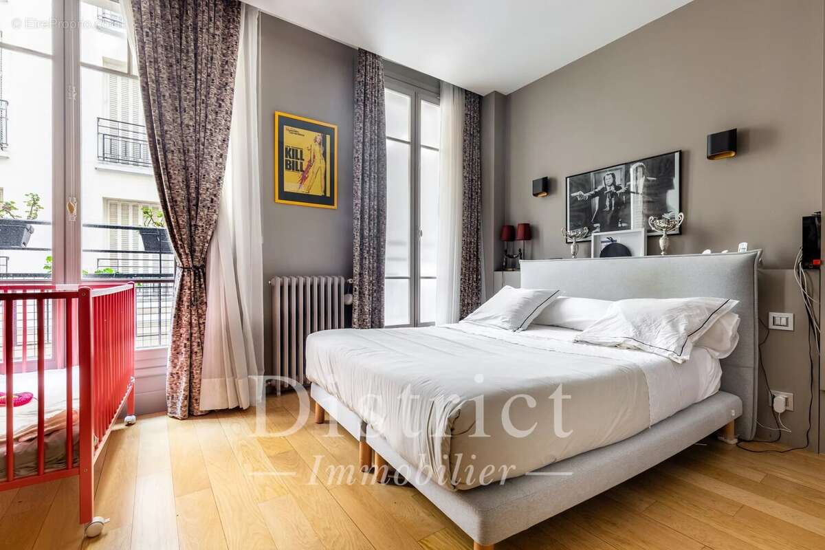 Appartement à PARIS-8E