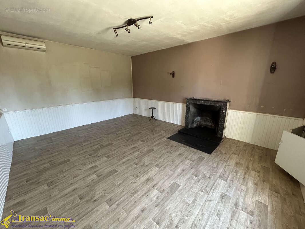 Maison 5 pièces 122m2 avec grange et terrain - photo 4
