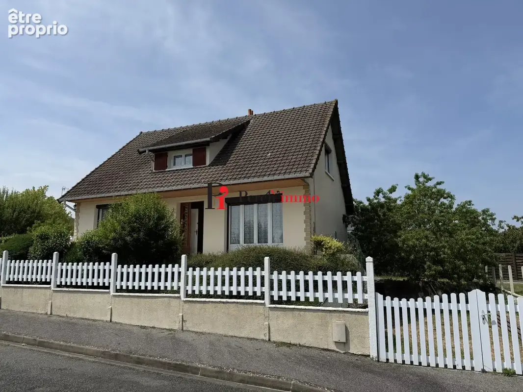 Maison à BERD'HUIS