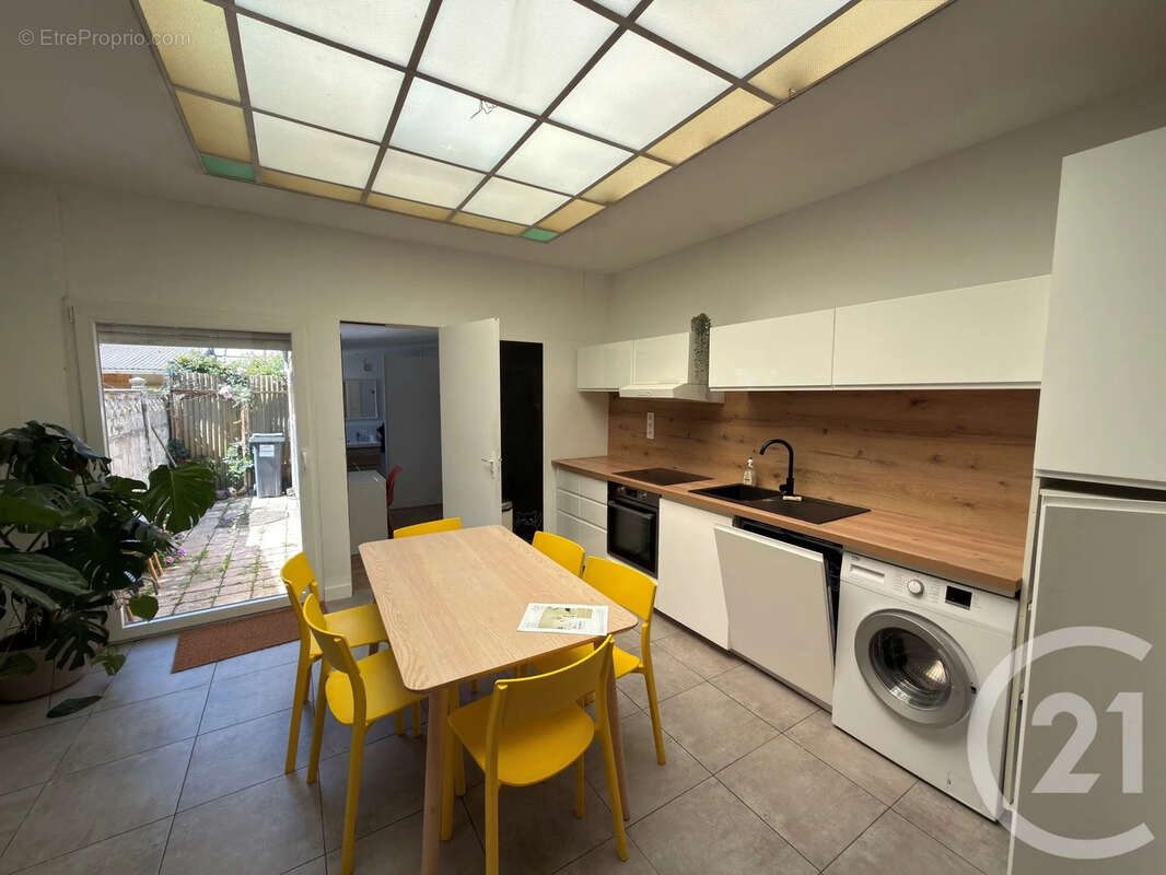 Maison à HELLEMMES-LILLE