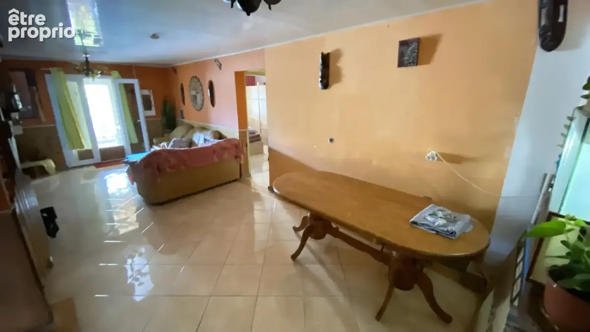A Saint-André, Maison F5 de 101m2 plus varangue, cuisine extérieure, dépendance .... - photo 10
