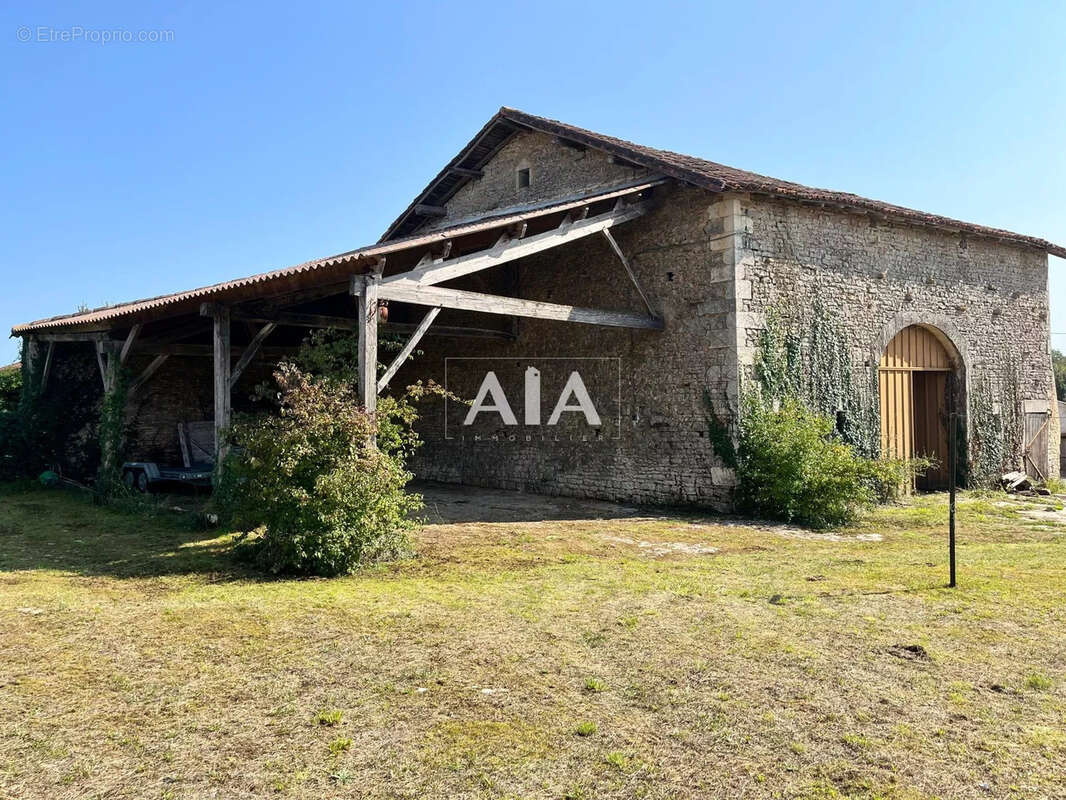 Maison à BARRO