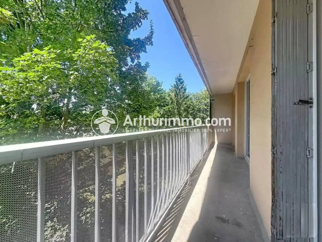 F4 avec balcon-park+cave - photo 1