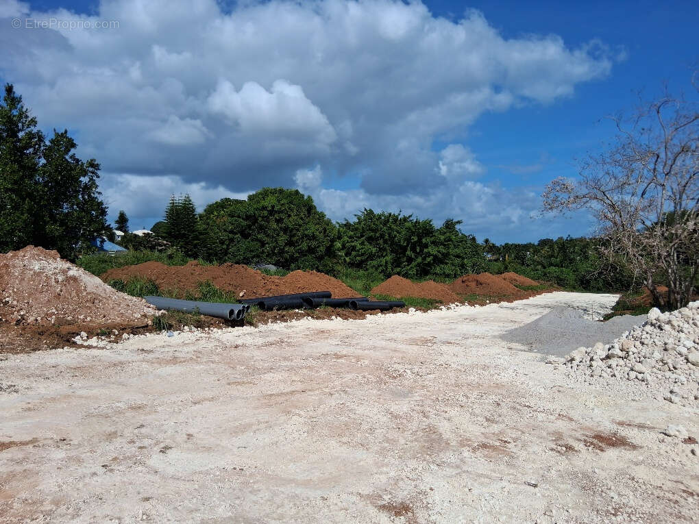 Terrain à BAIE-MAHAULT