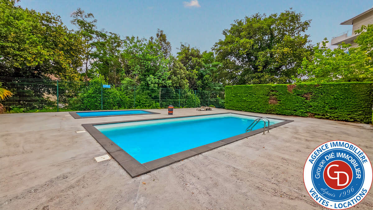 Appartement de type 2 avec balcon et piscine - photo 12