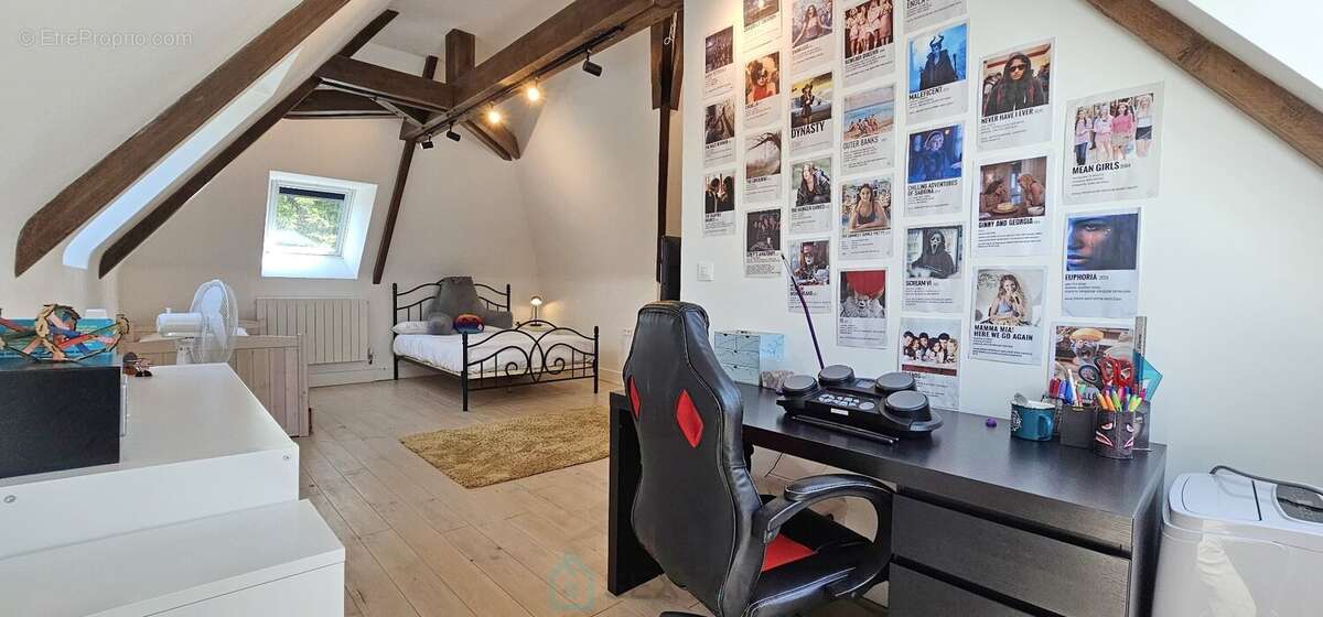 Maison 304 m² à Gourdon  - photo 18