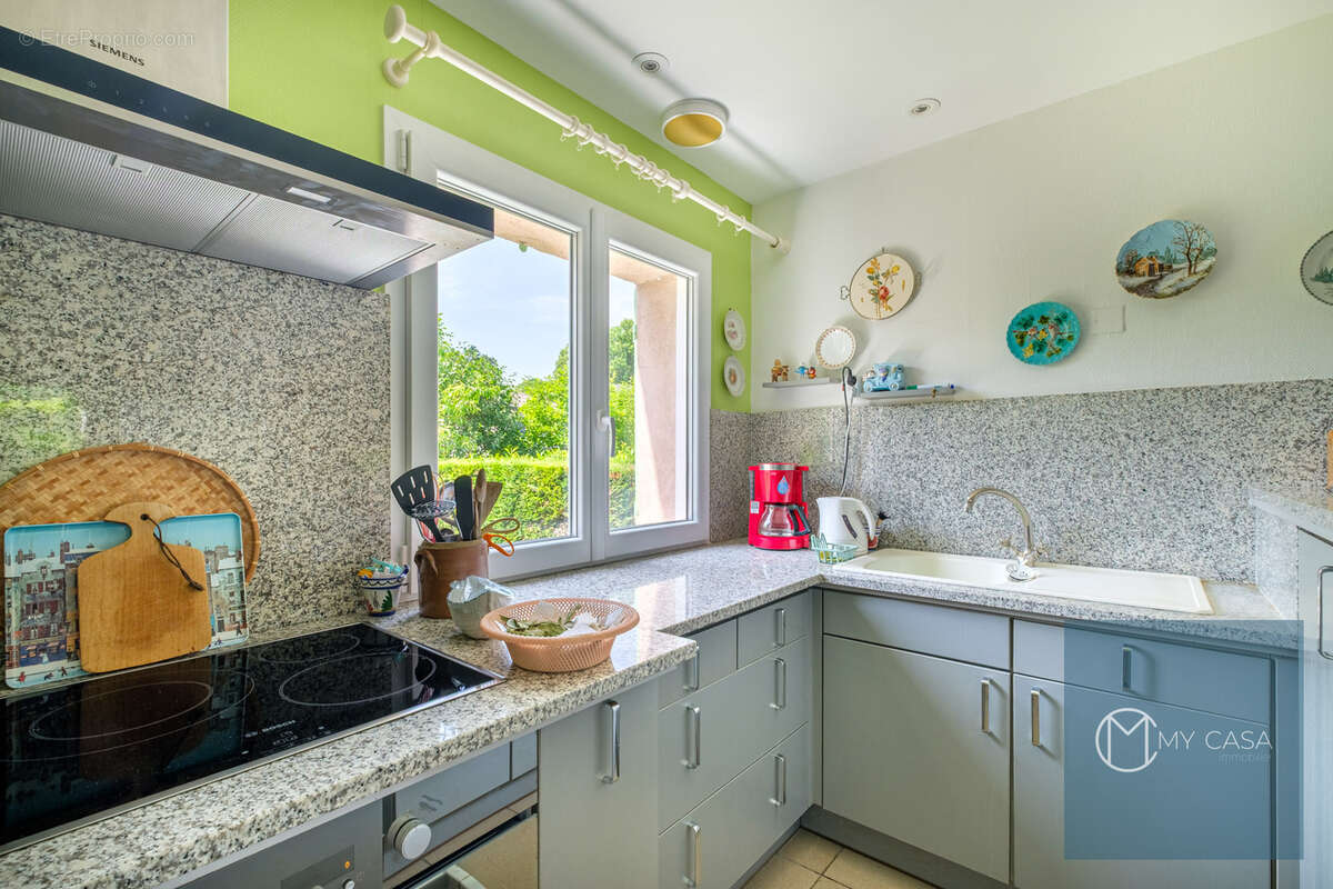 Maison à TASSIN-LA-DEMI-LUNE