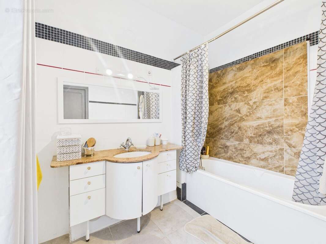 Maison à ROMILLY-SUR-SEINE