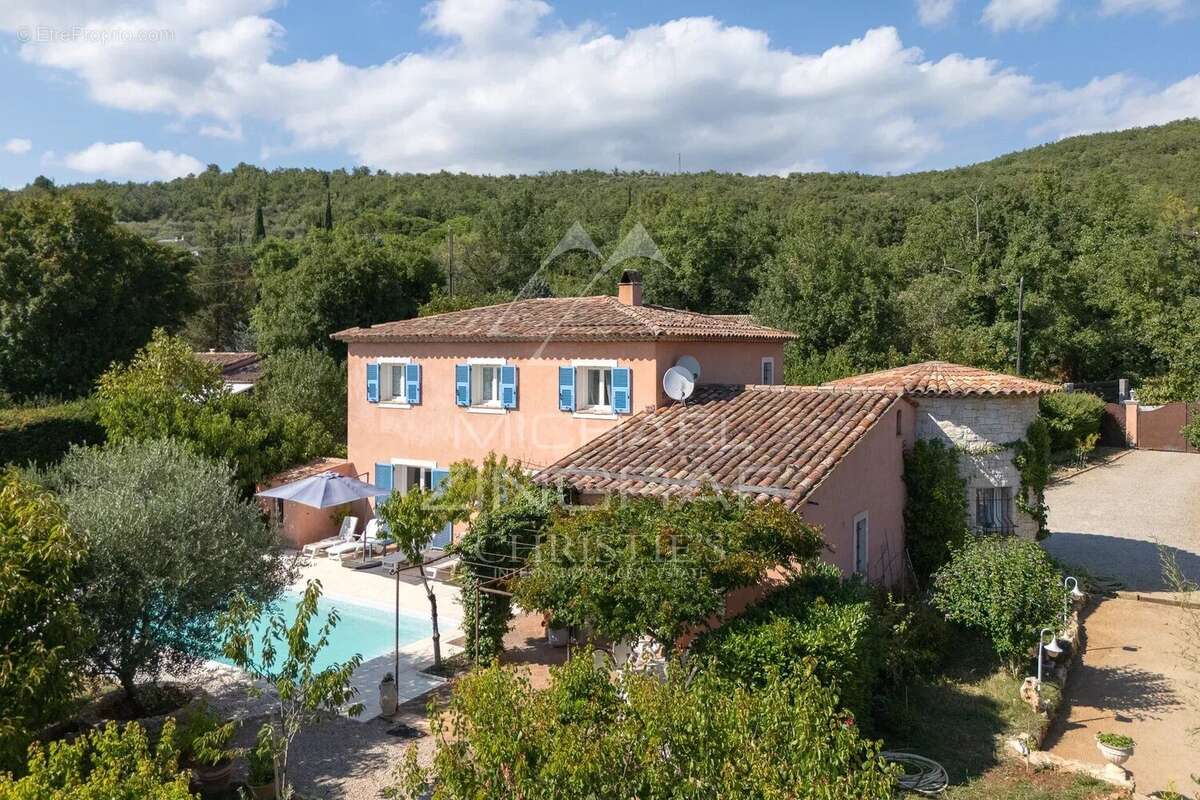 Maison à SAINT-CEZAIRE-SUR-SIAGNE