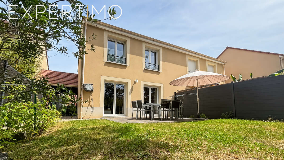 Maison à MORIGNY-CHAMPIGNY