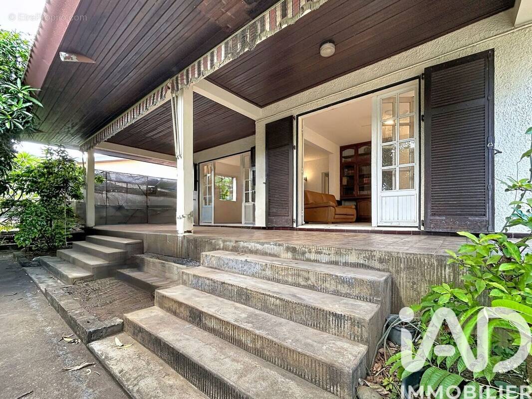 Photo 1 - Maison à SAINT-DENIS