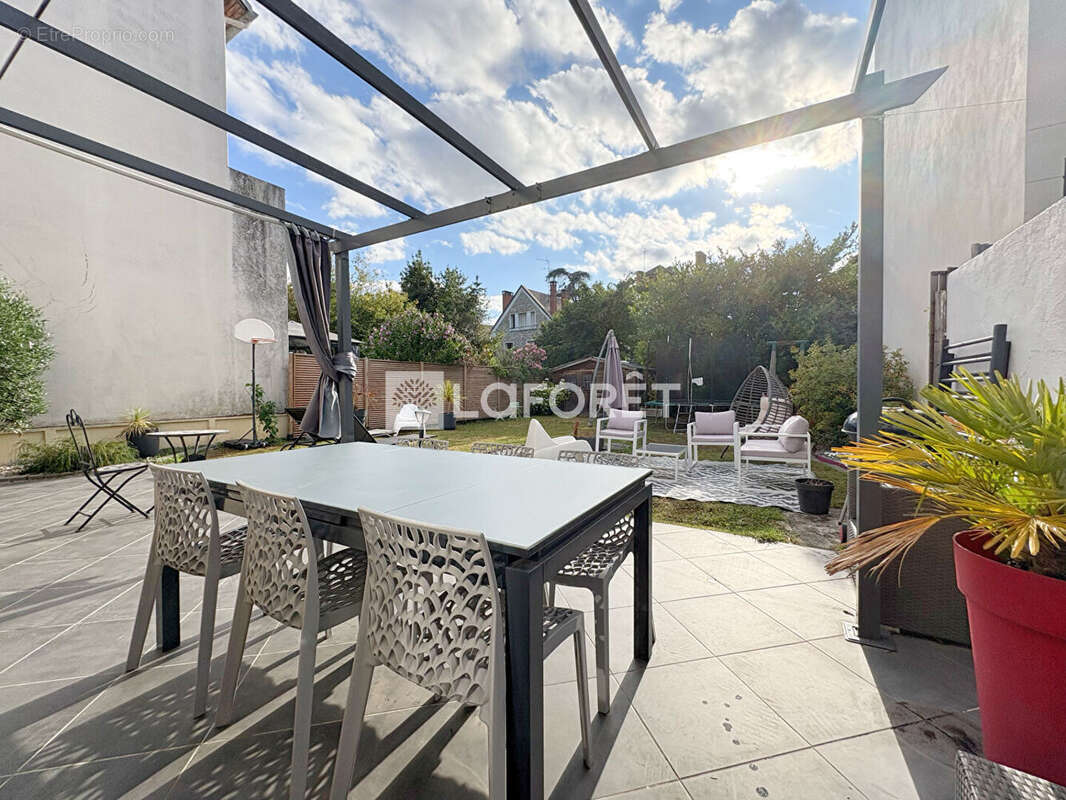 Maison à JUVISY-SUR-ORGE