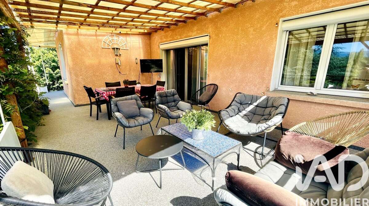 Maison 256 m² à Labroquere  - photo 6