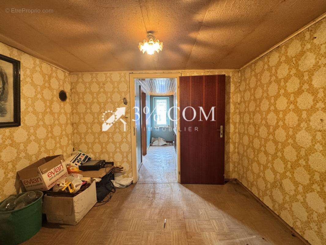 3%COM Maison avec dépendance - photo 8